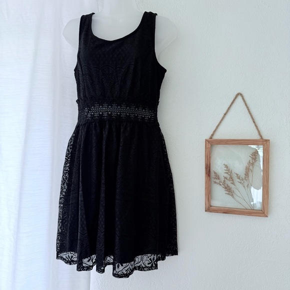 Xhilaration Other - Xhilaration Black Sleeveless Lace Dress Girls Size L